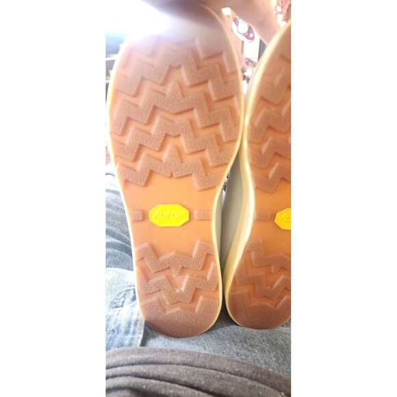 Native Fitzsimmons Venture Bloom Boots M 9 W 11 Outdoor Hiking Excellent - Picture 6 of 7